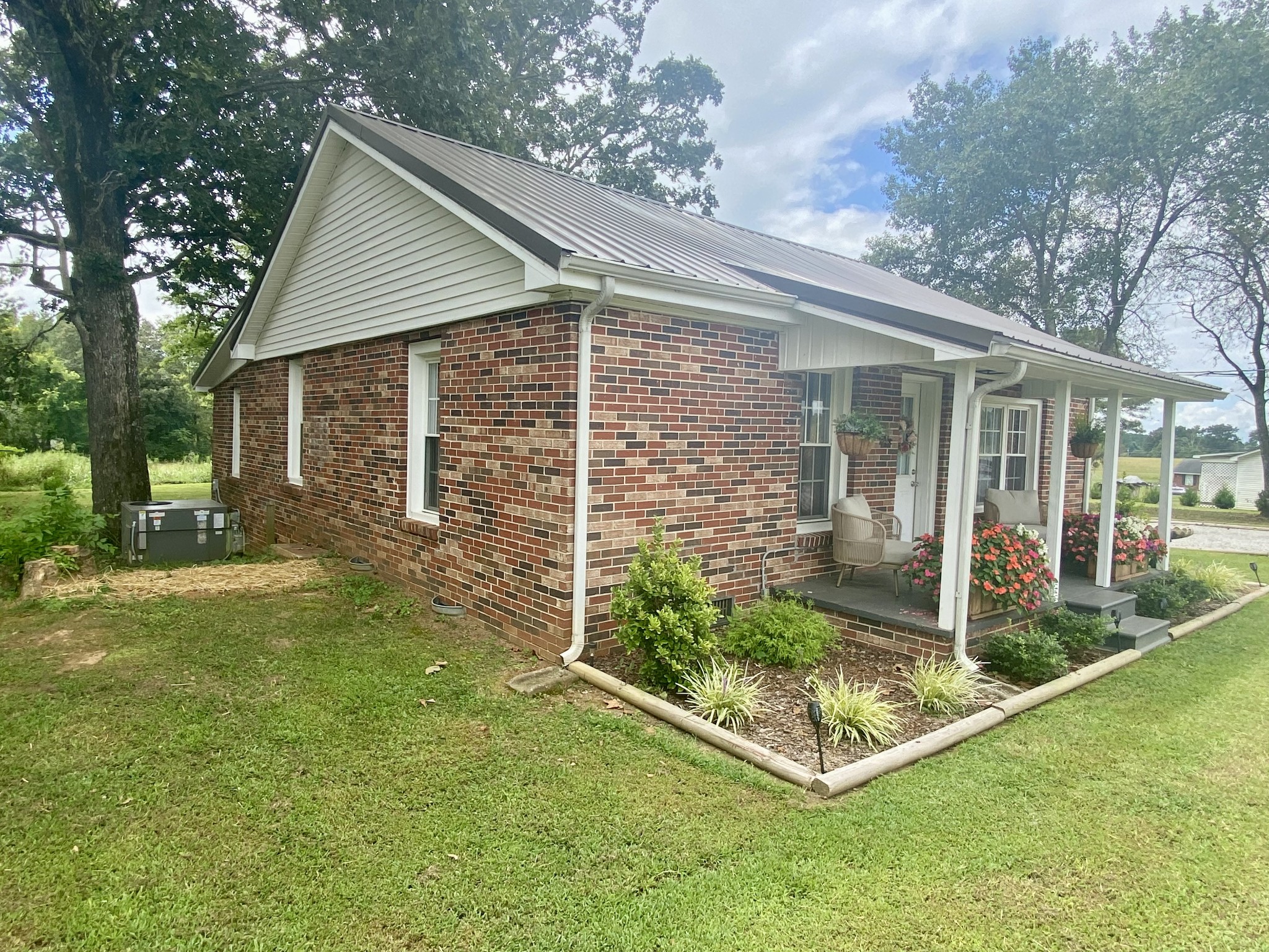 308 Spring St