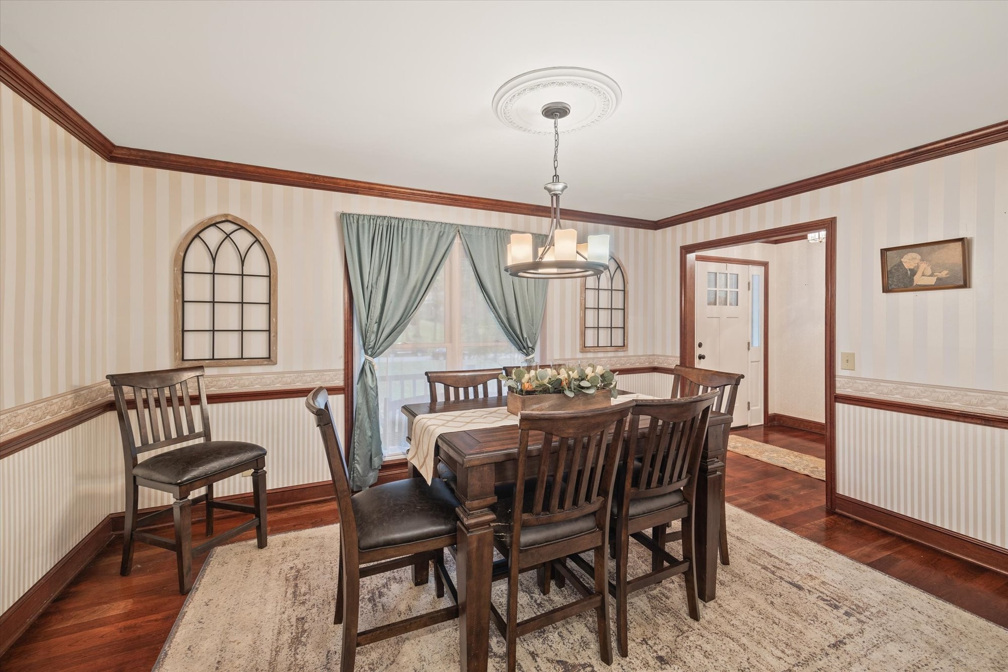 383 Hermitage Ave