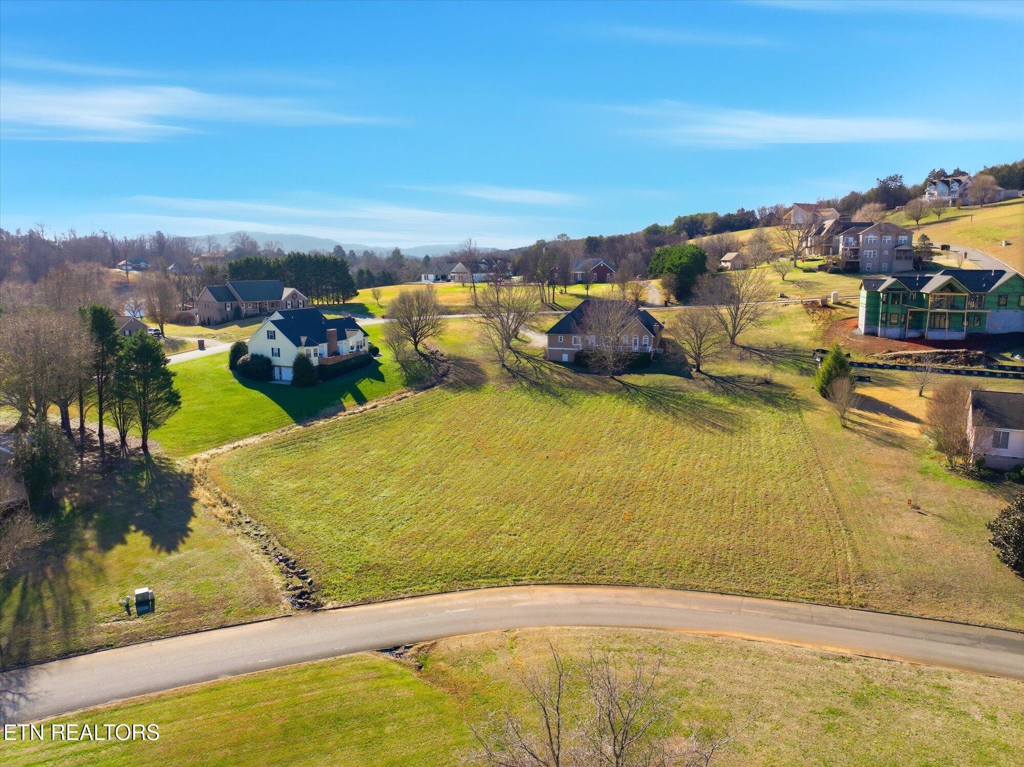 11 Bentwood Drive