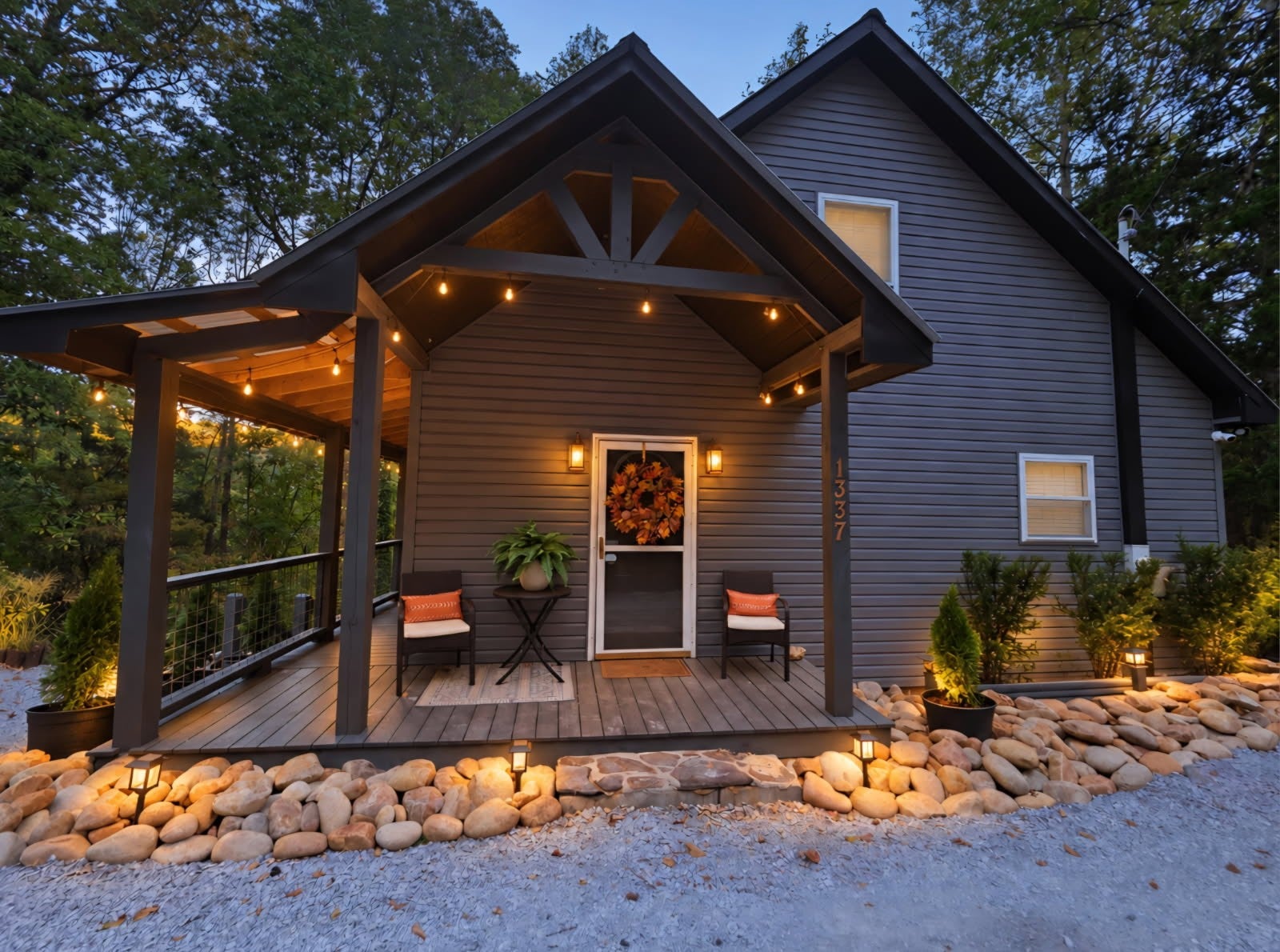 1337 Lakeside Dr