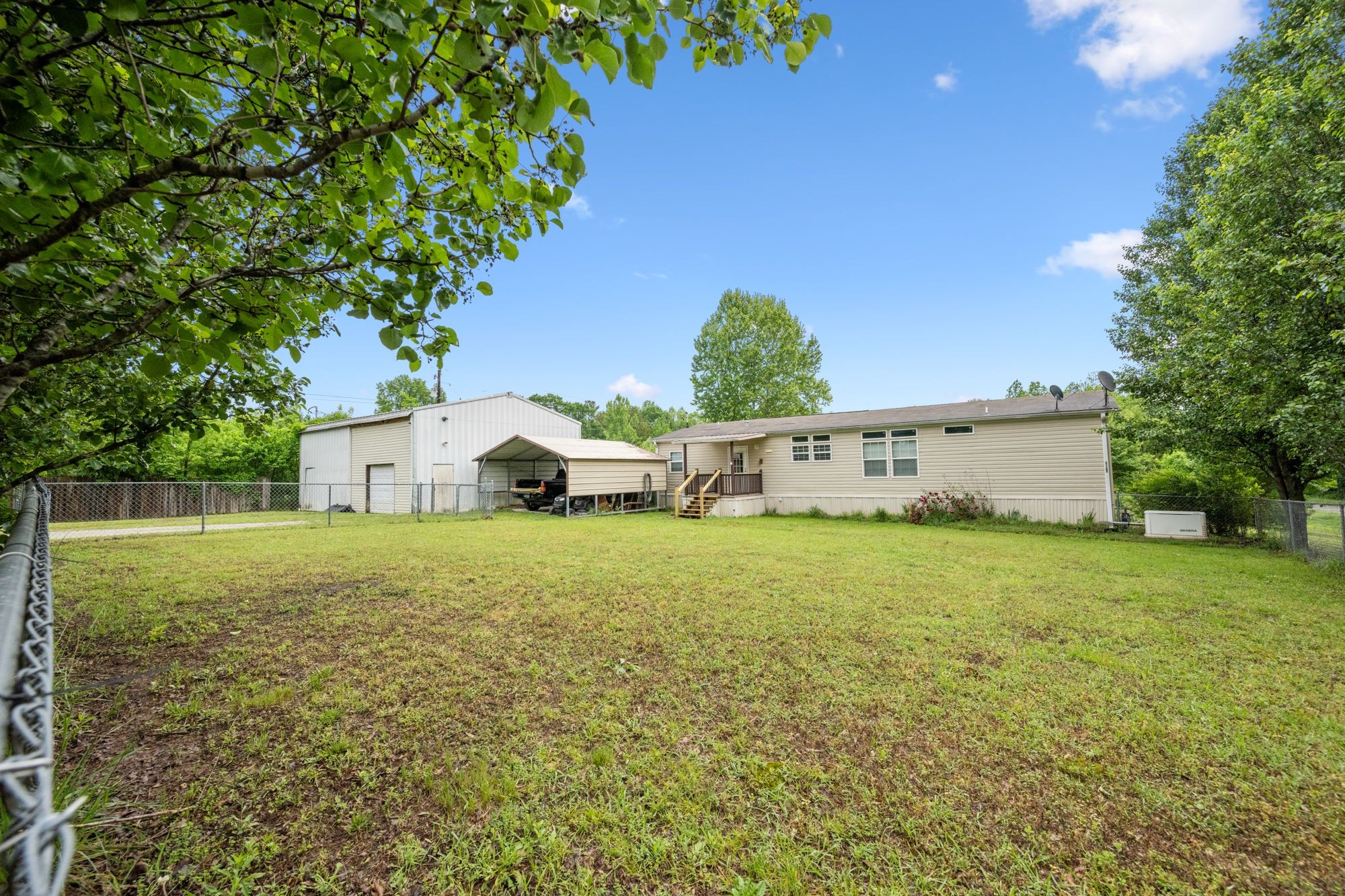 3122 Rock Milam Rd