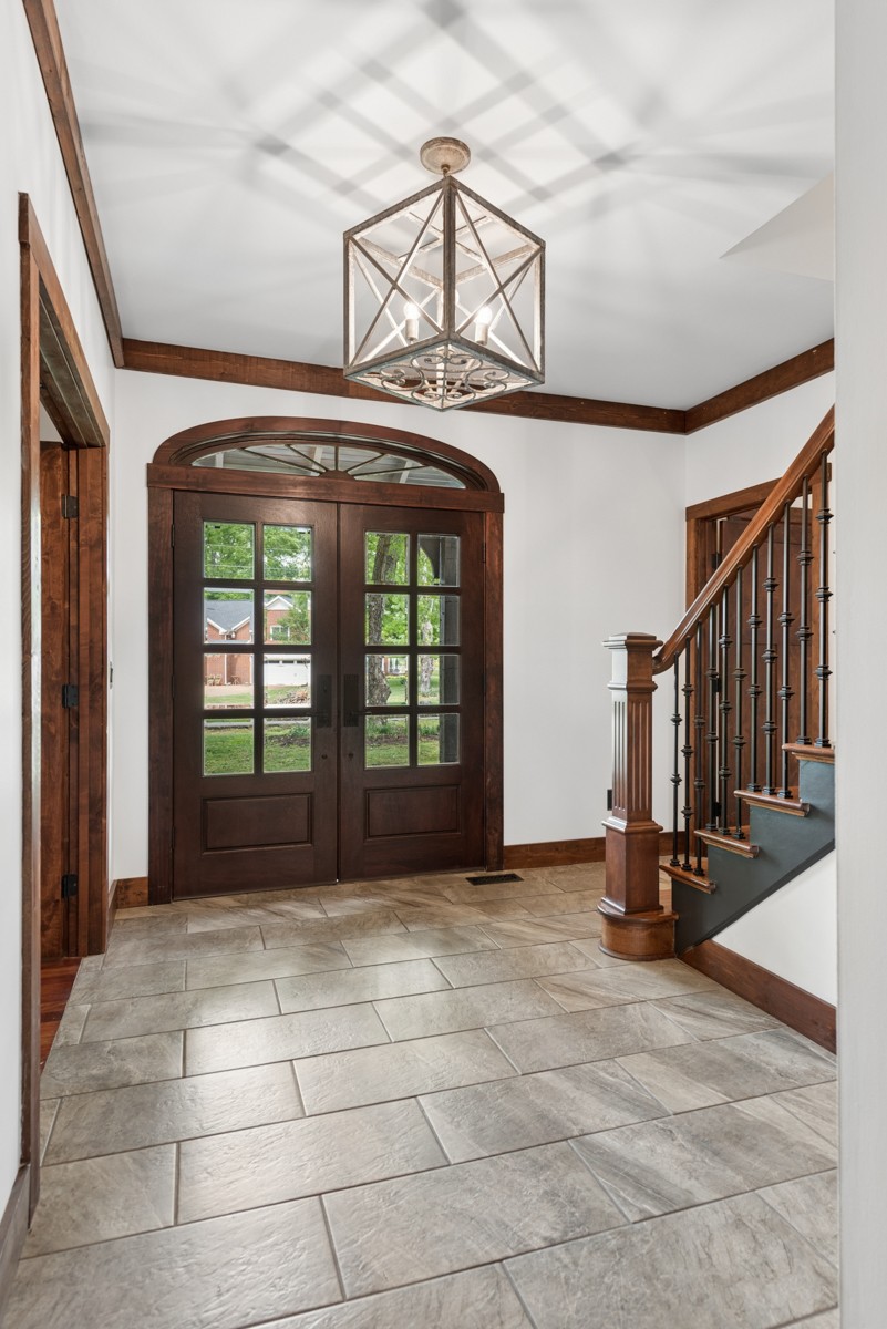 901 Creekwood Ct