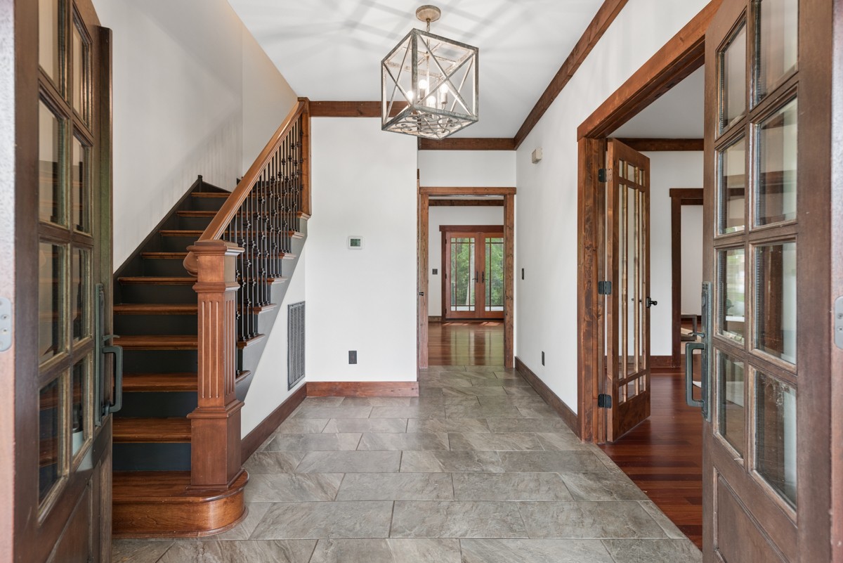 901 Creekwood Ct