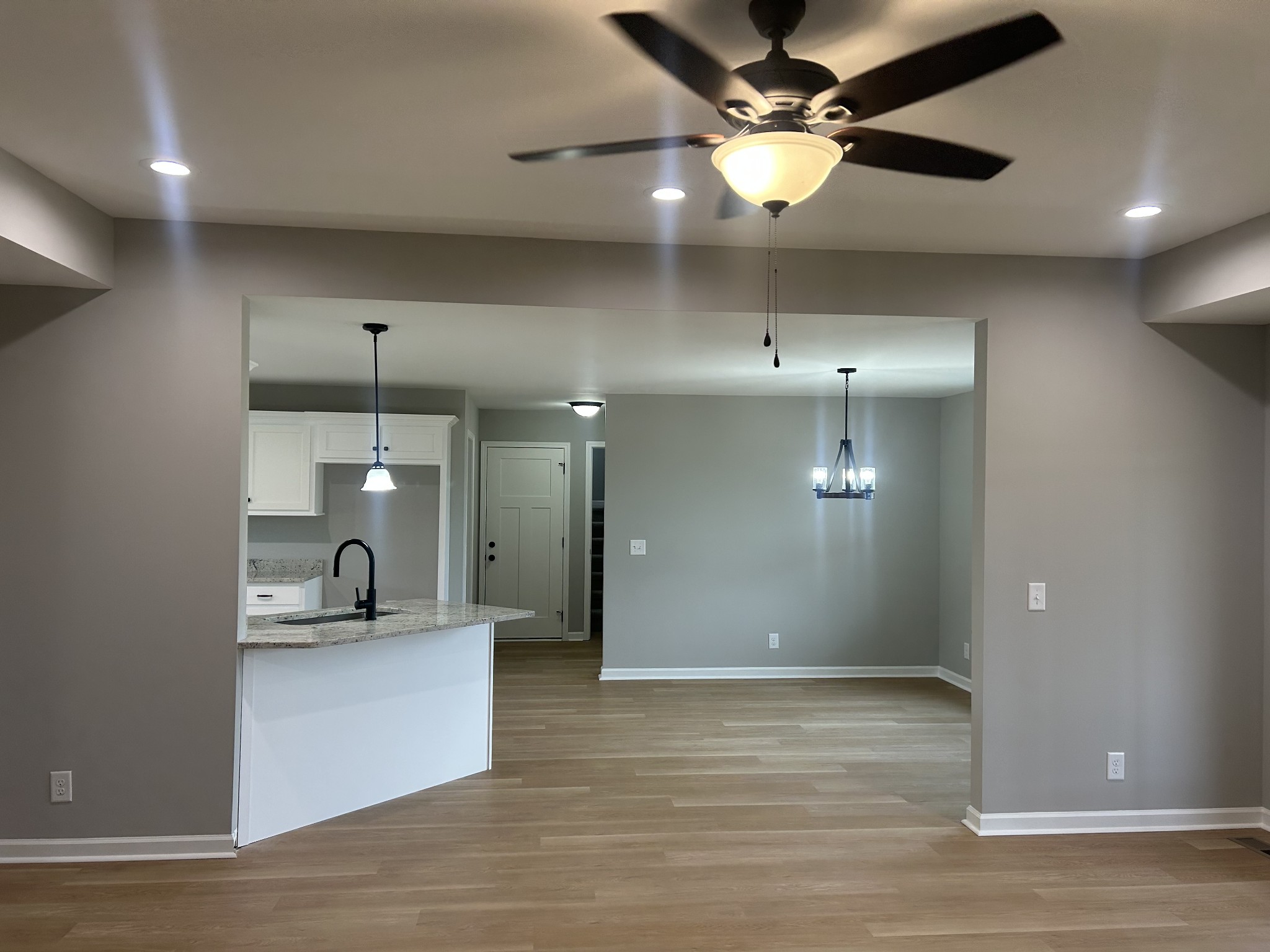 255 Randall Ln