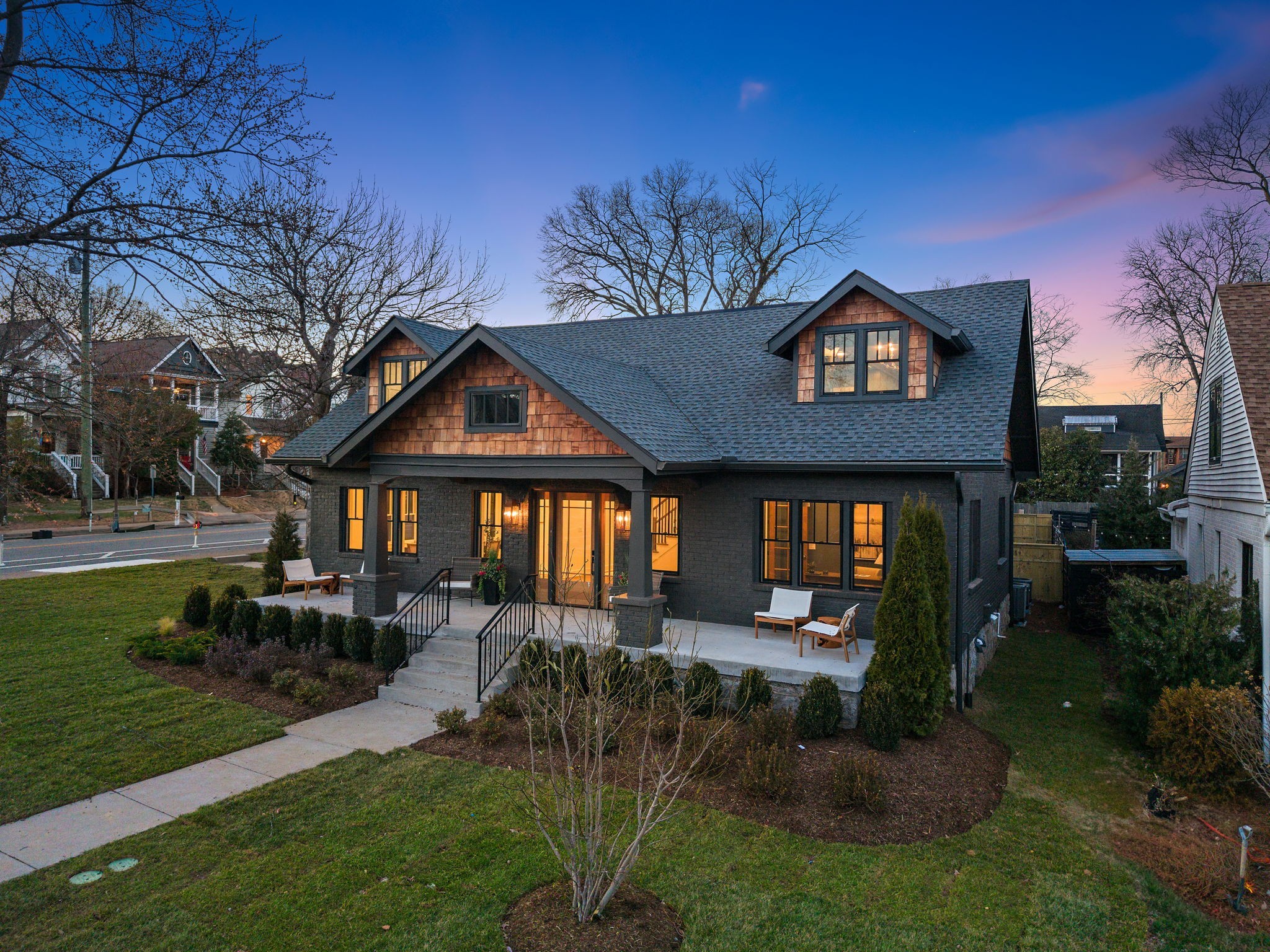 926 Bradford Ave