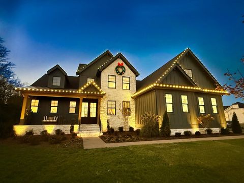 127 Jones Ln Hendersonville TN 37075