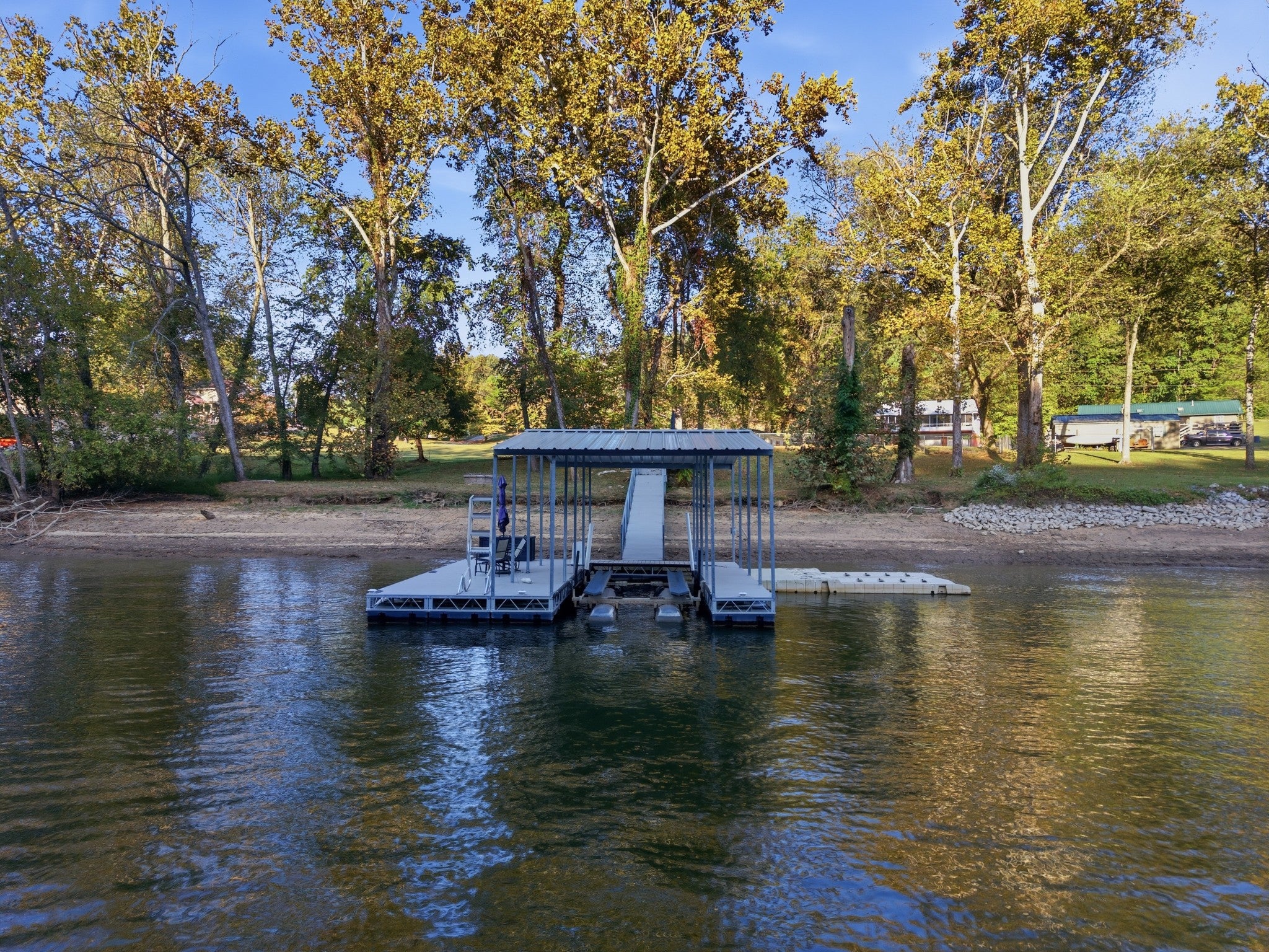 263 River Oaks Dr