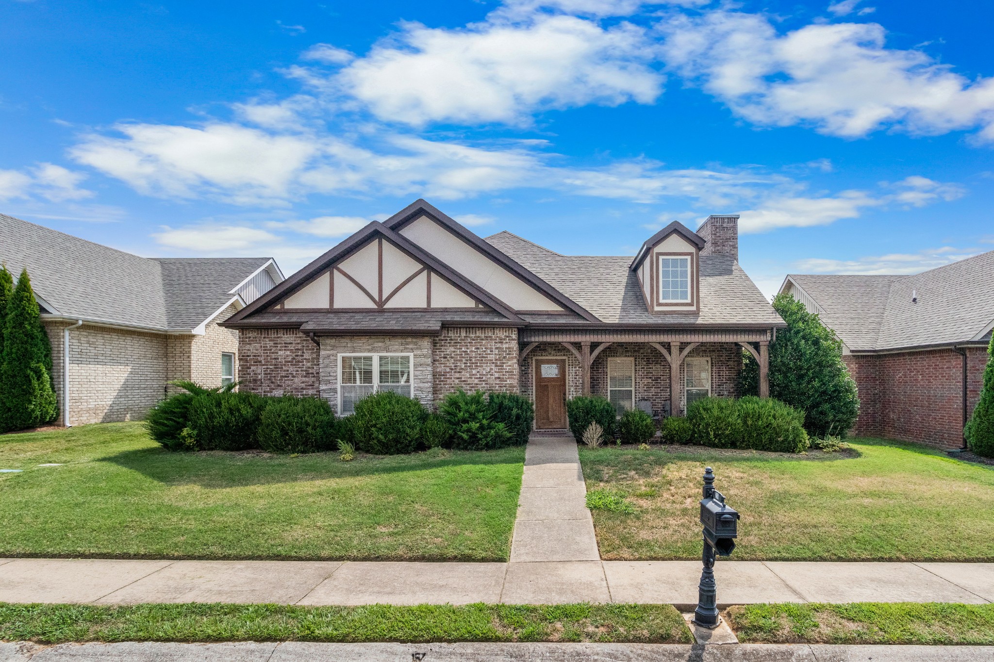 View Clarksville, TN 37043 house