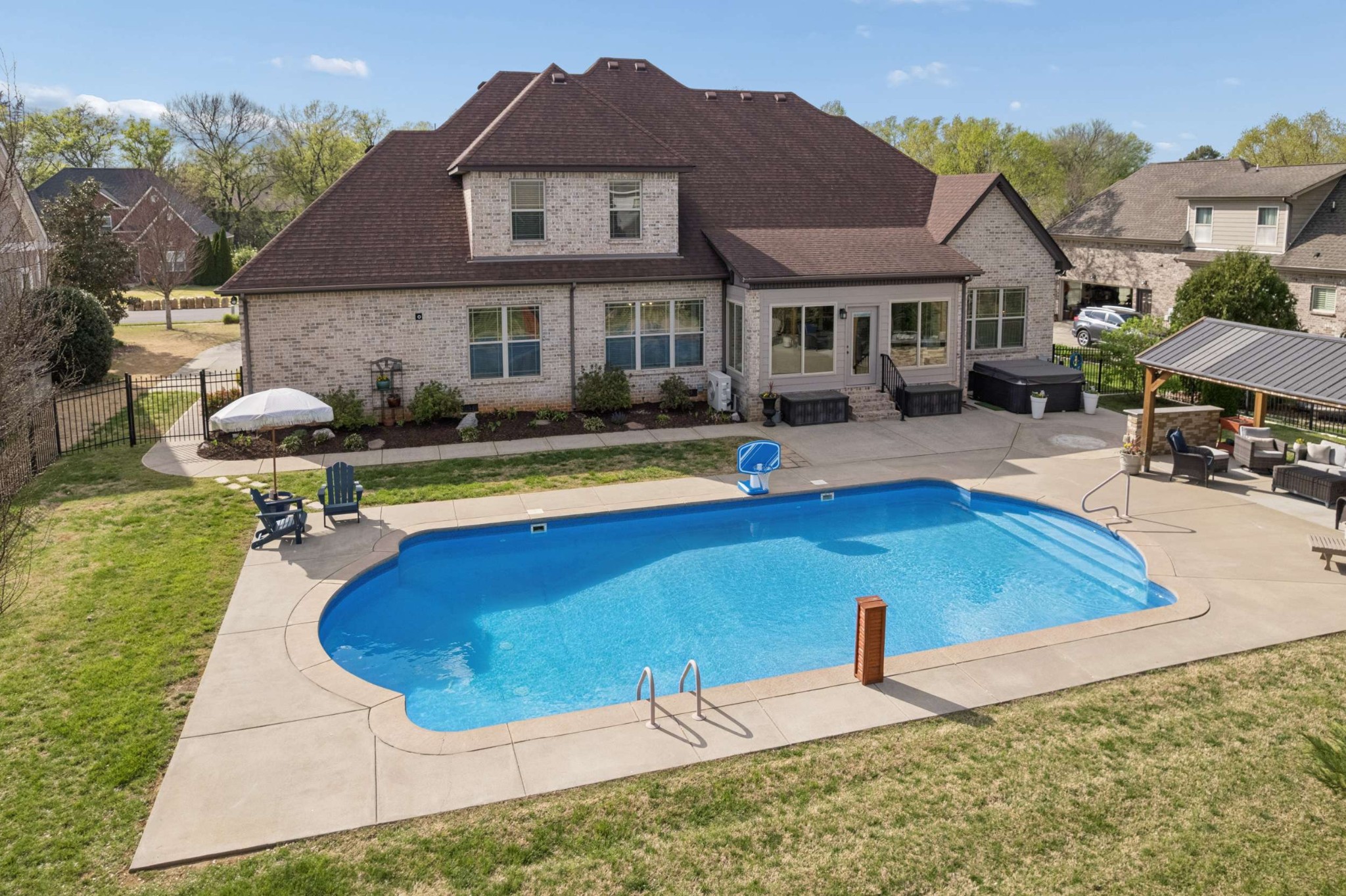 2824 Wynthrope Hall Dr