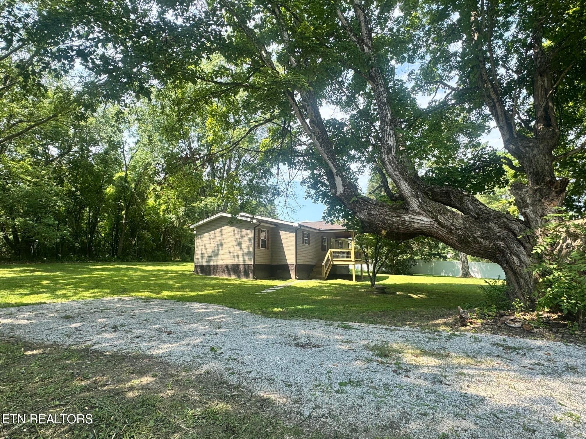 2506 Rugby Pike