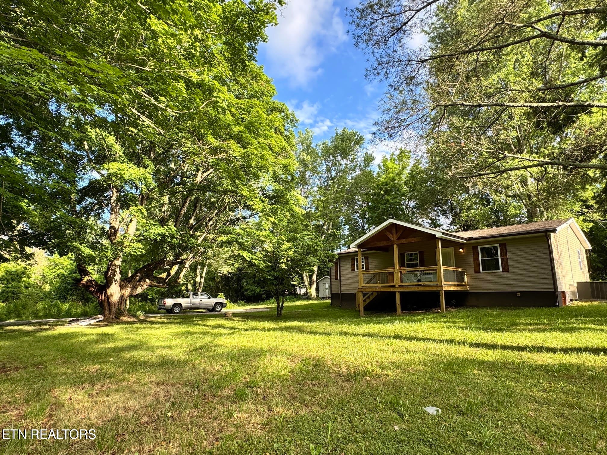 2506 Rugby Pike