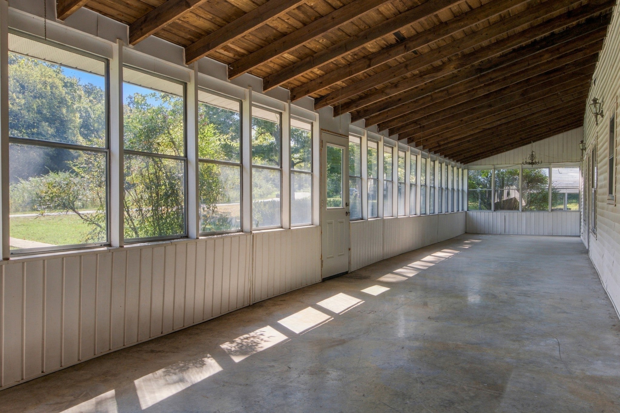 2889 Tennessee Ridge Rd - Photo 3