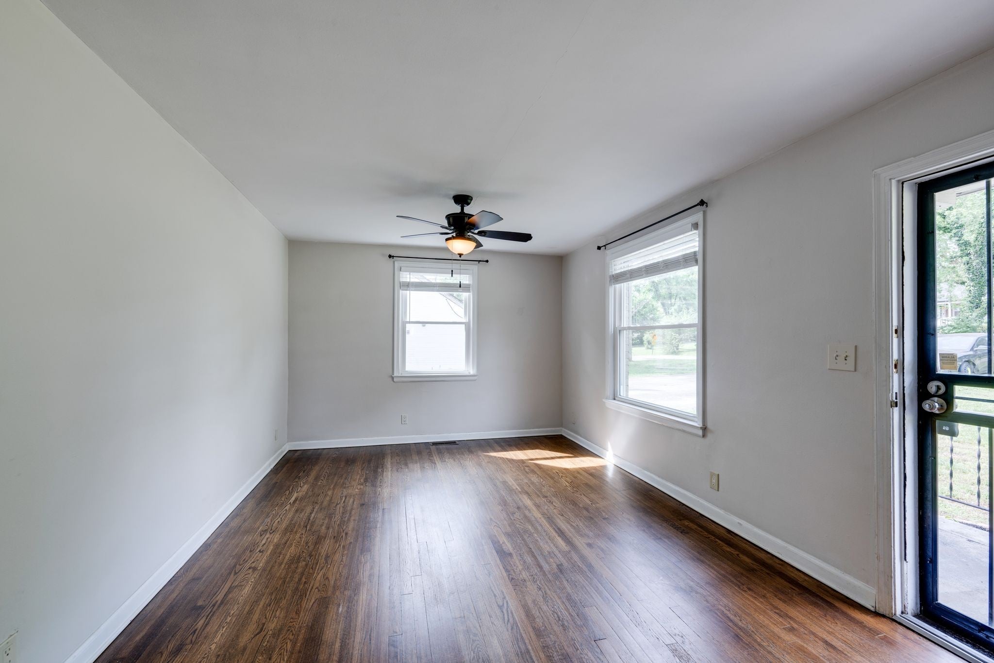 2-bed home sold in Nashville, TN 37216, 2223 Fernwood Dr 2223 Fernwood Dr, Nashville TN 37216 2-bed home, photo 5 of 30