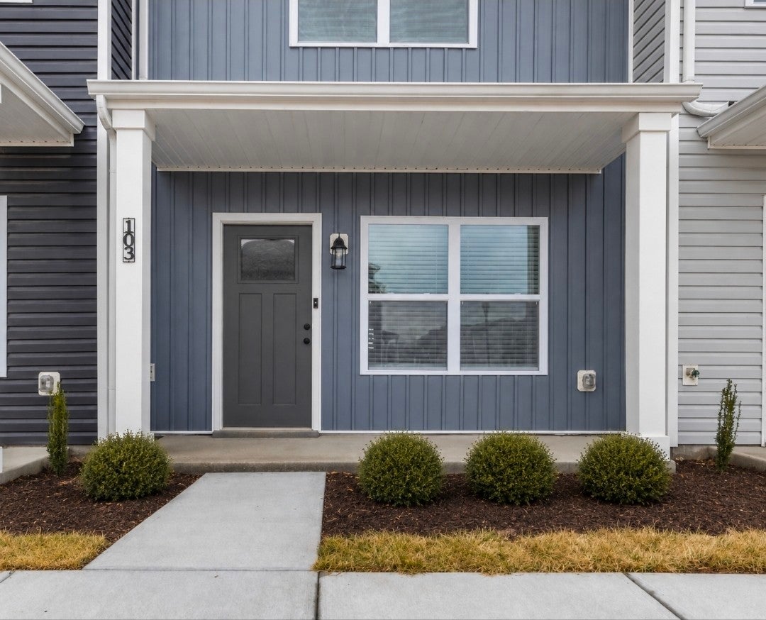 103 Front Ridge Circle