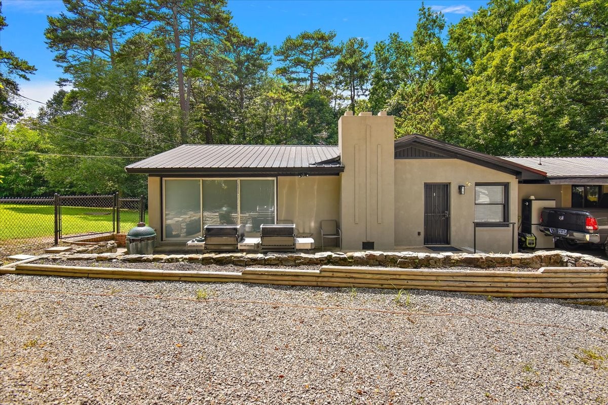 19 Horseshoe Bend Rd