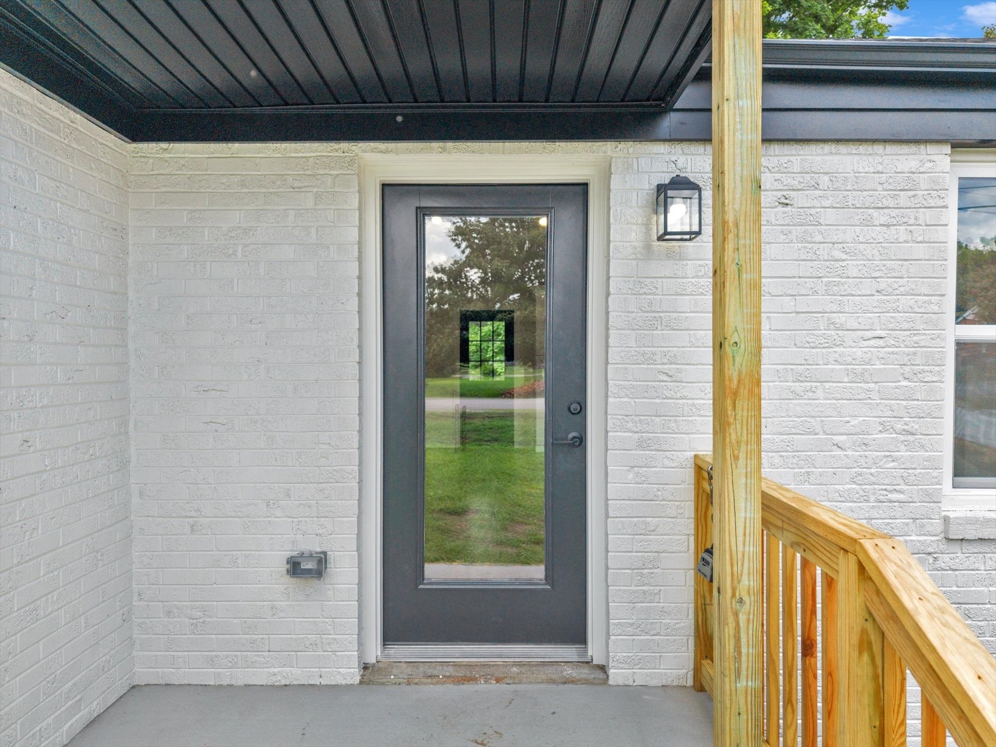 2125 Crystal Dr