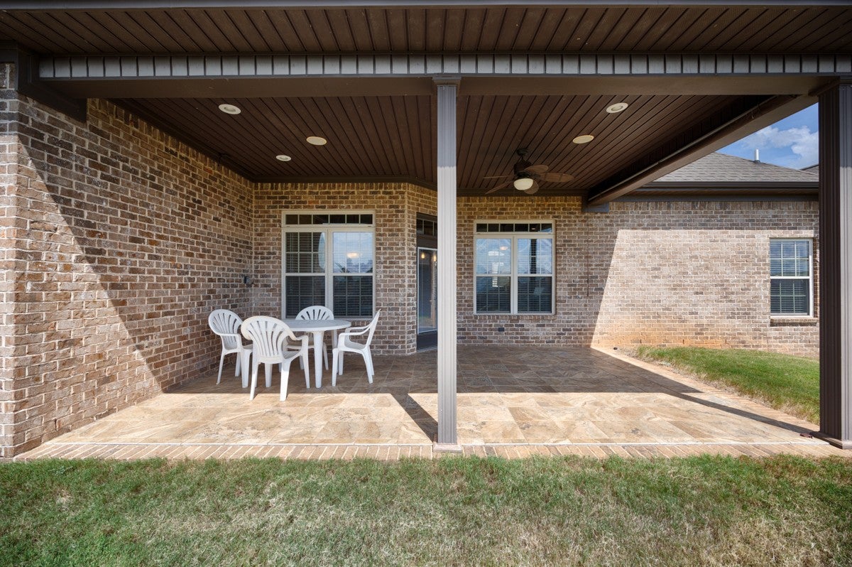 22104 Kennemer Ln