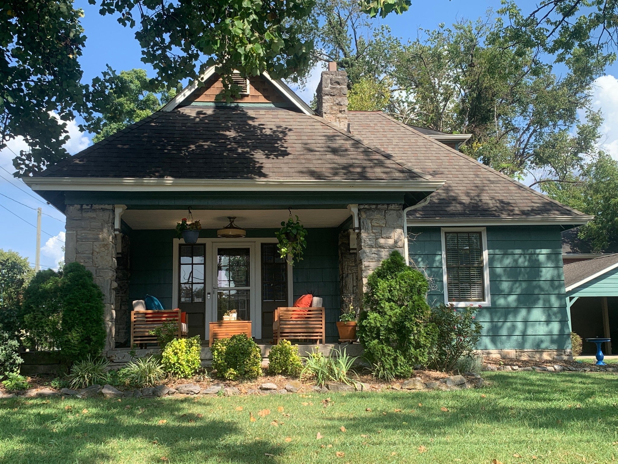 3-bed listing at 733 Benton Ave, Nashville