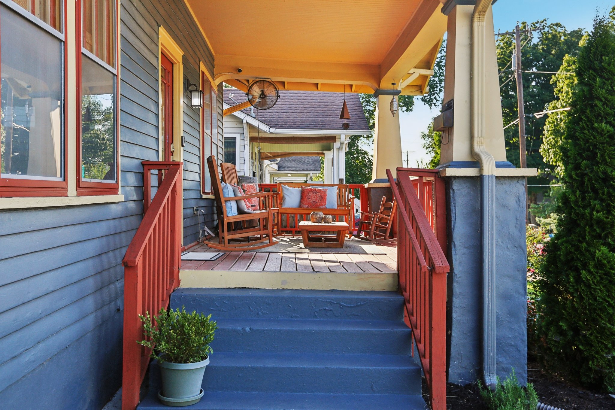 1118 Granada Ave