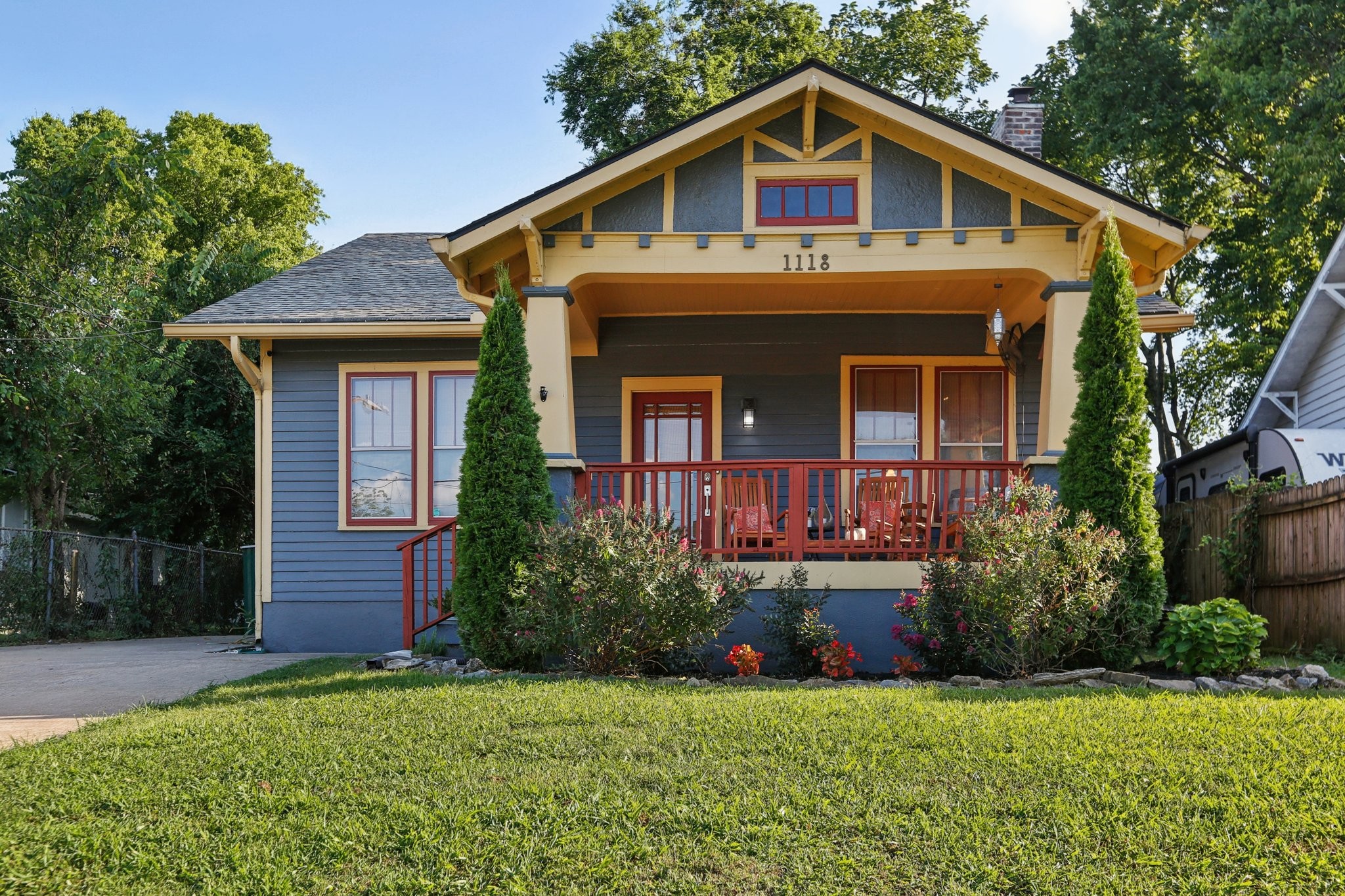 1118 Granada Ave