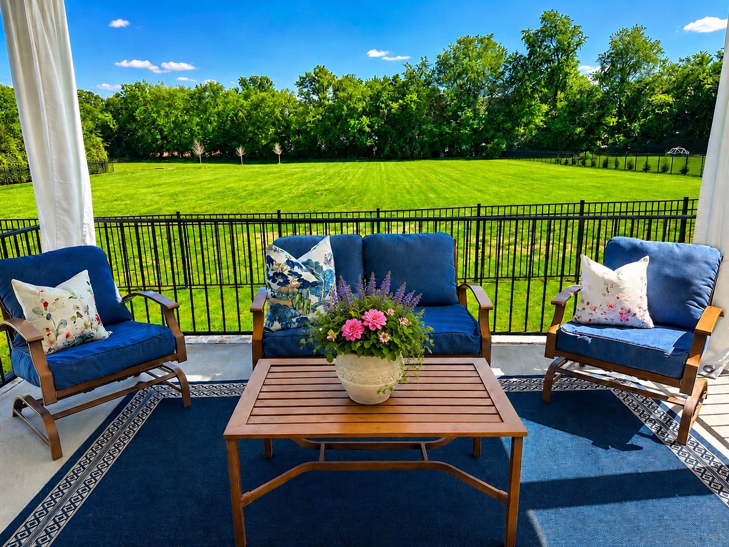 2511 Landis Ct