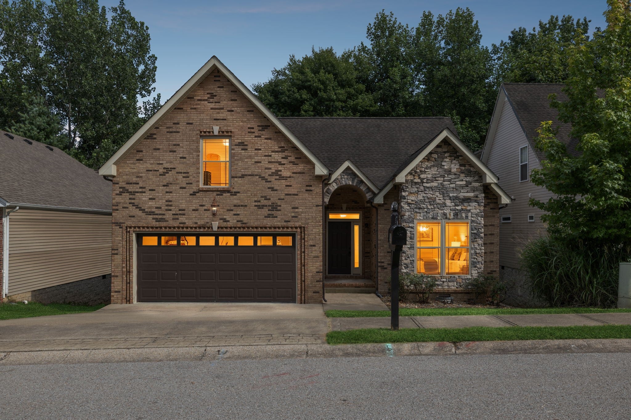 634 Hidden Valley Dr