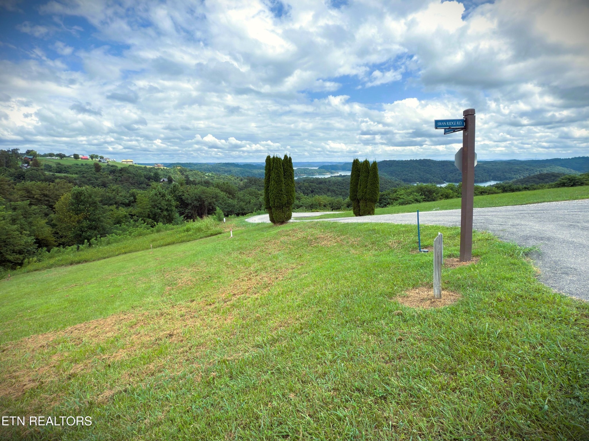 15 Swan Ridge Rd