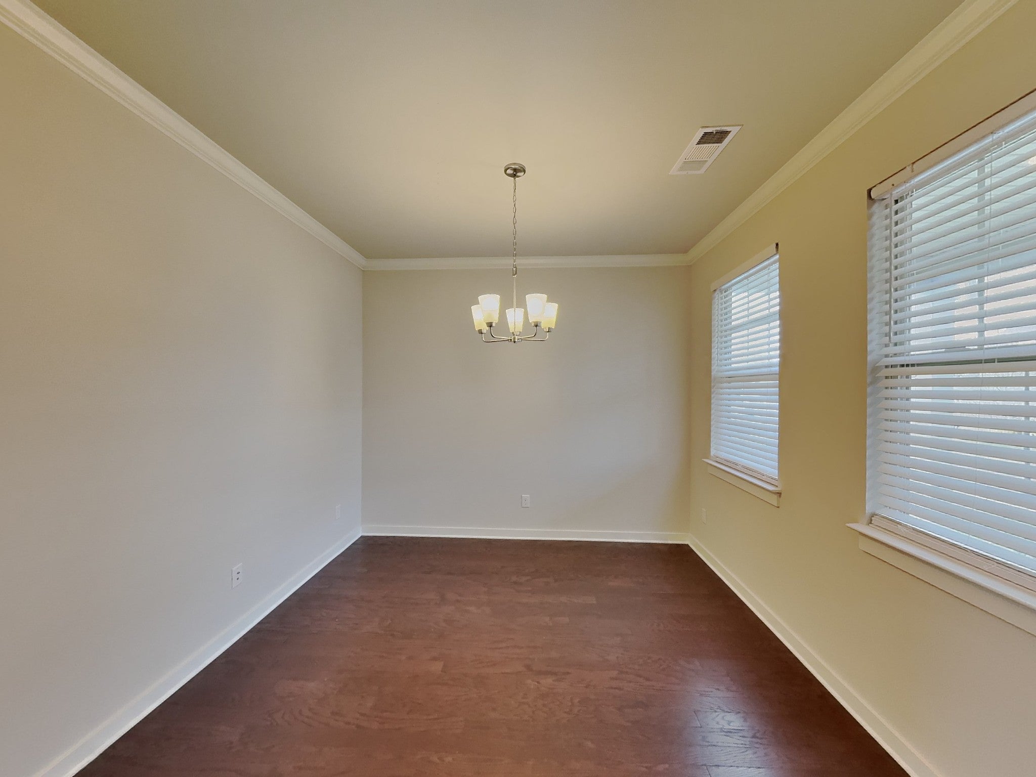4937 Kingdom Dr