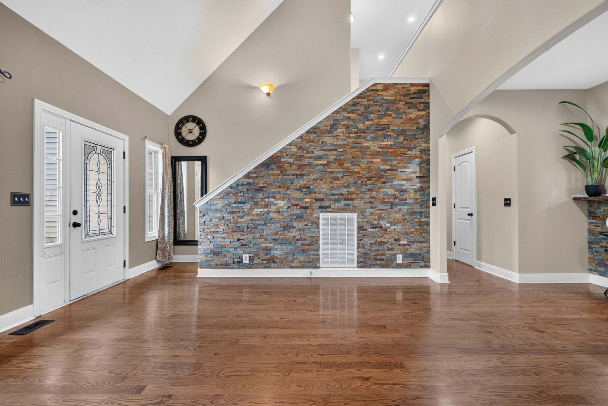 3617 Fox Den Ln