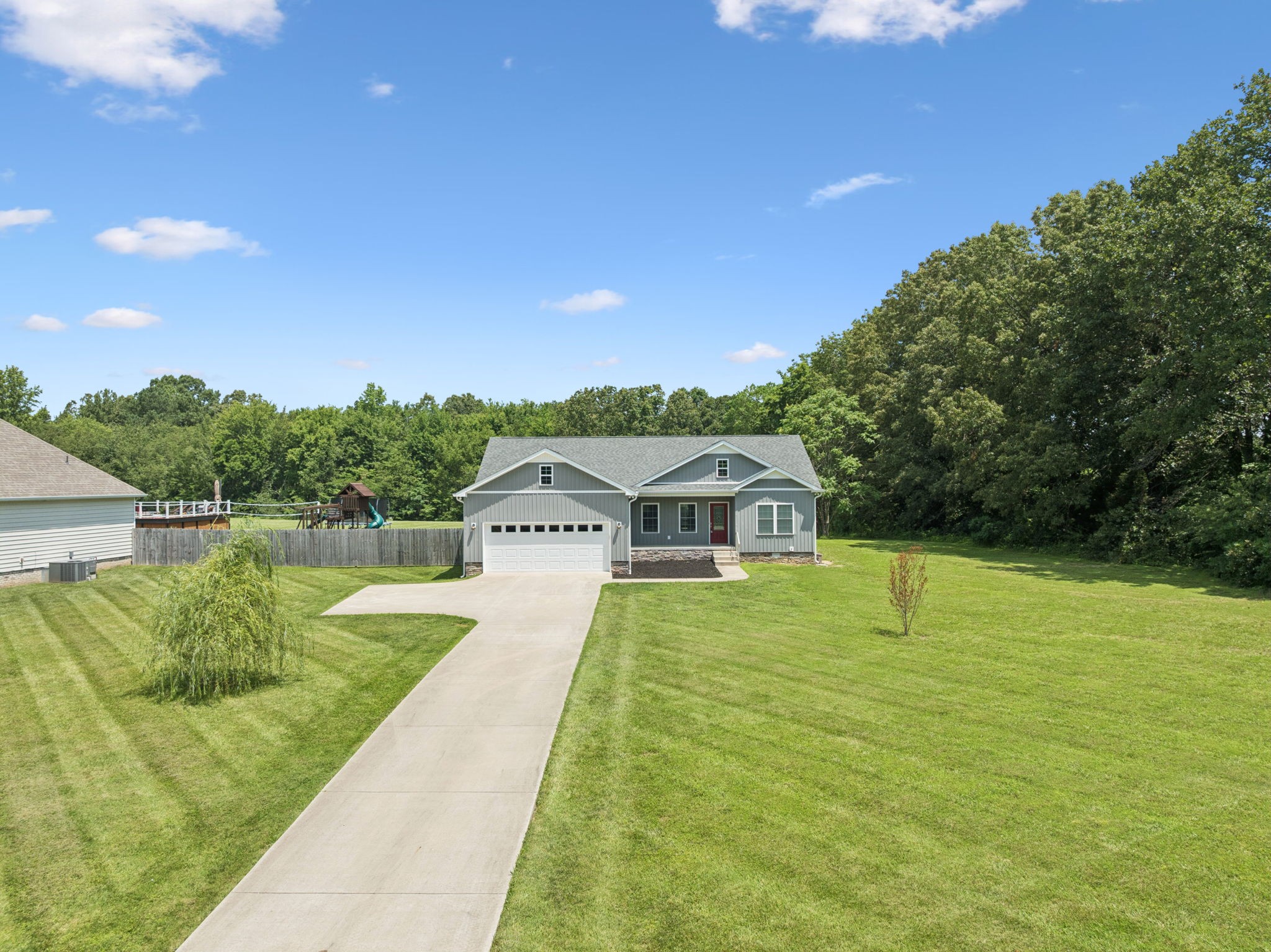 136 Blue Moon Rd