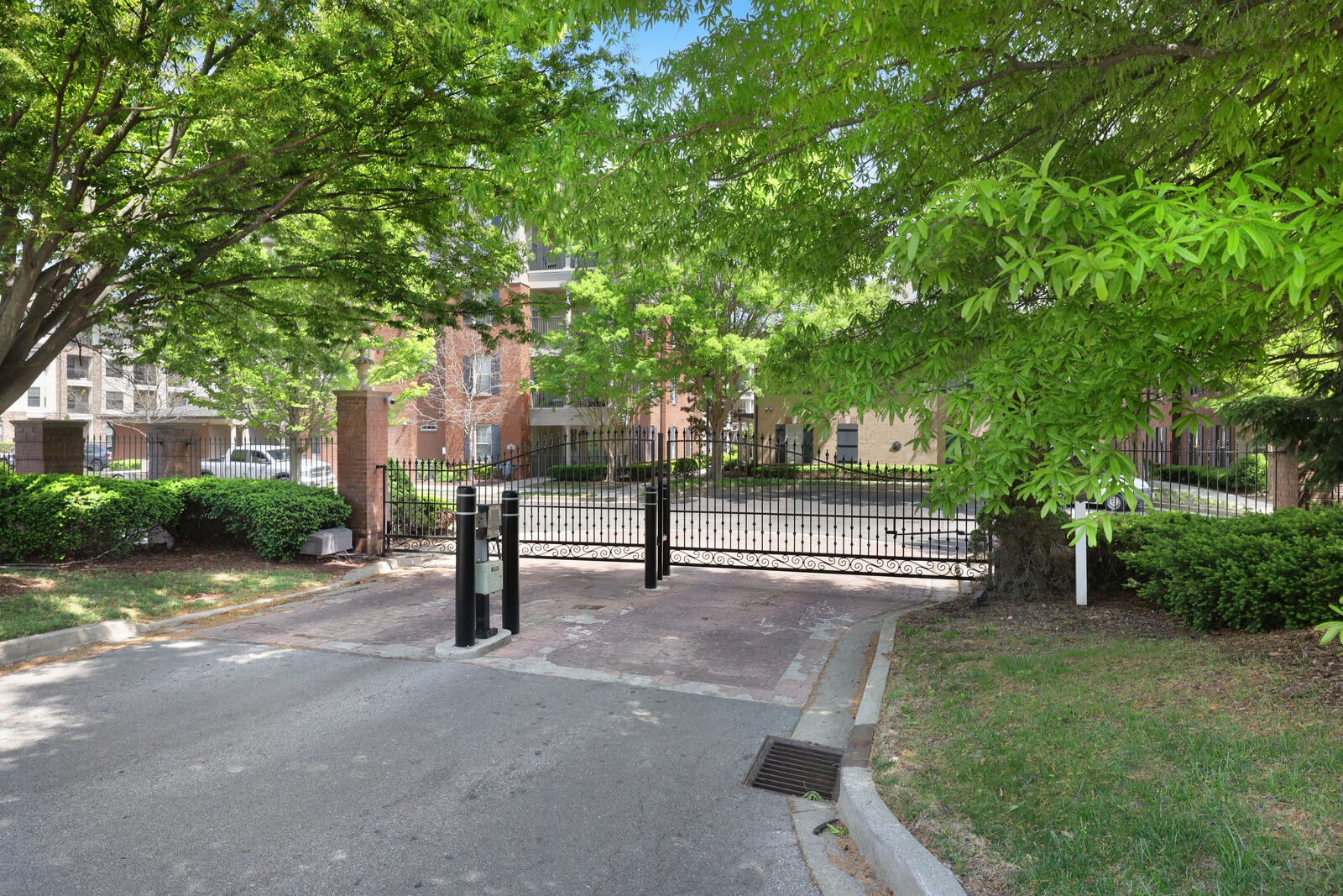 311 Seven Springs Way 104