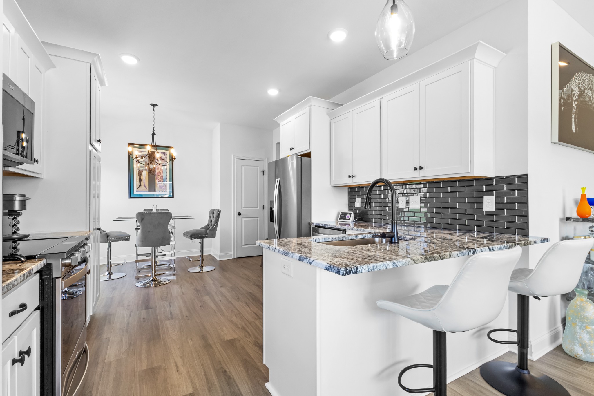 Clarksville, Tennessee 37043, United States, 3 Bedrooms Bedrooms, ,2 BathroomsBathrooms,Residential,Active,104420