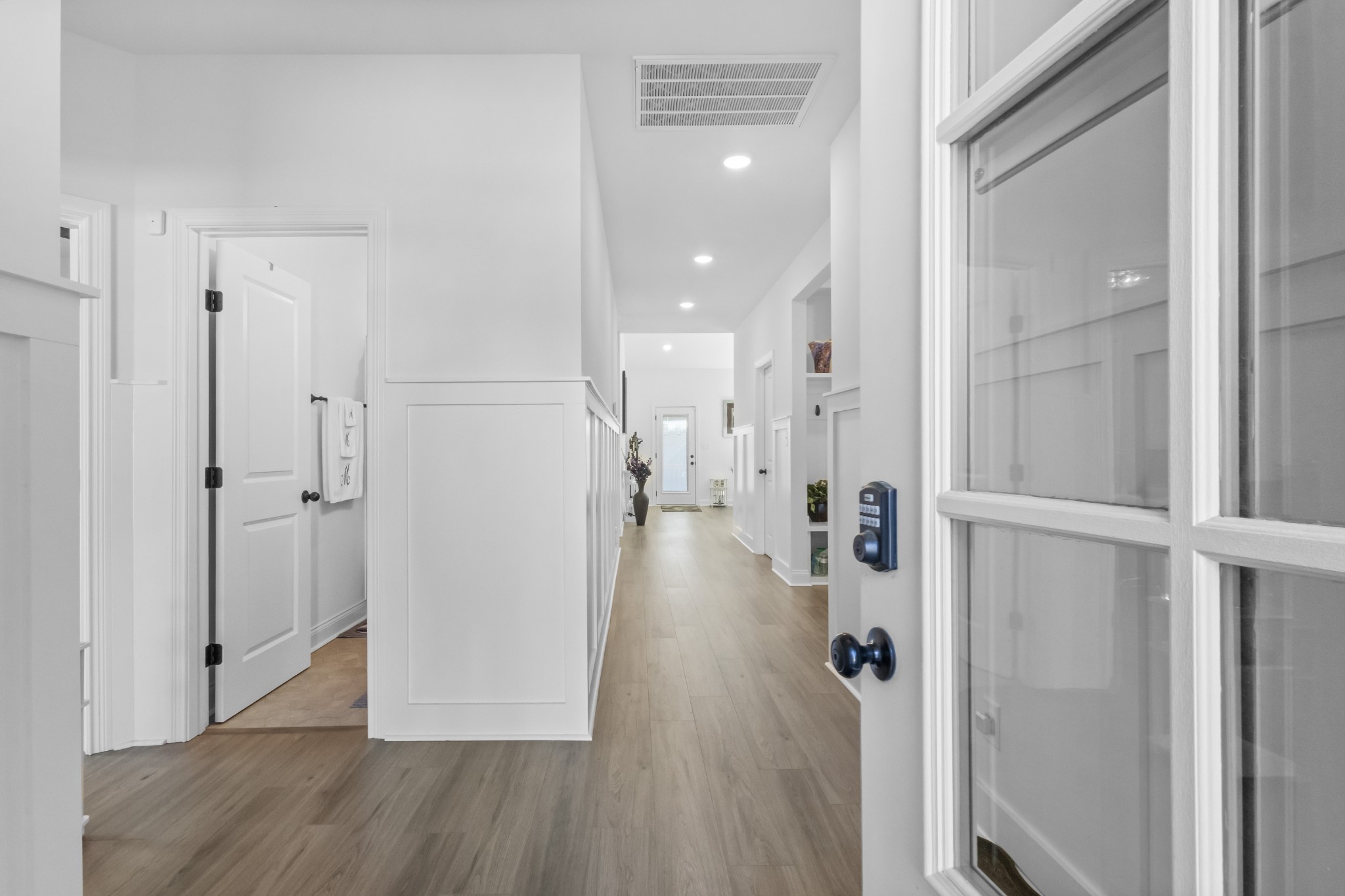 Clarksville, Tennessee 37043, United States, 3 Bedrooms Bedrooms, ,2 BathroomsBathrooms,Residential,Active,104420