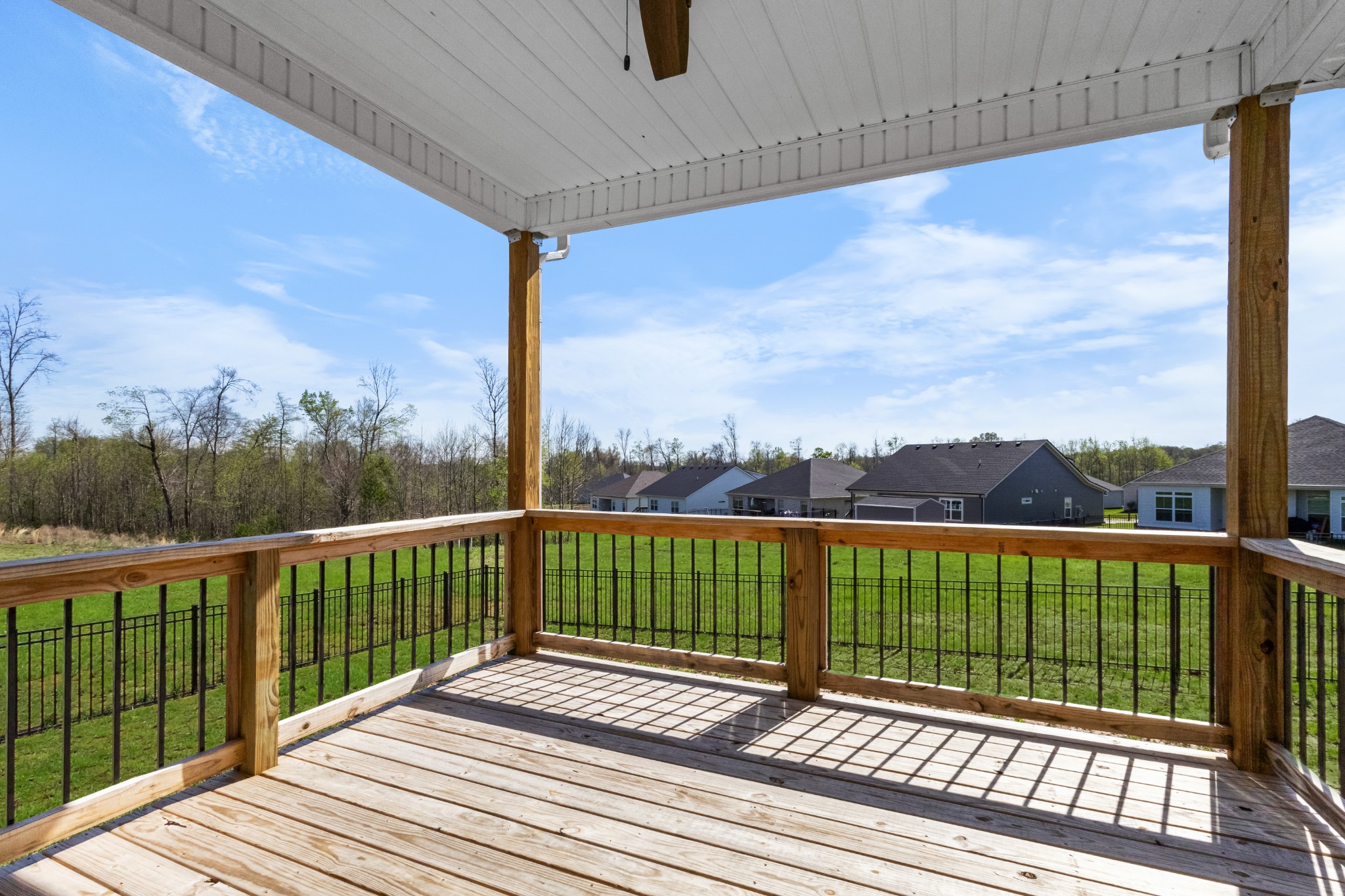 Clarksville, Tennessee 37043, United States, 3 Bedrooms Bedrooms, ,2 BathroomsBathrooms,Residential,Active,104420