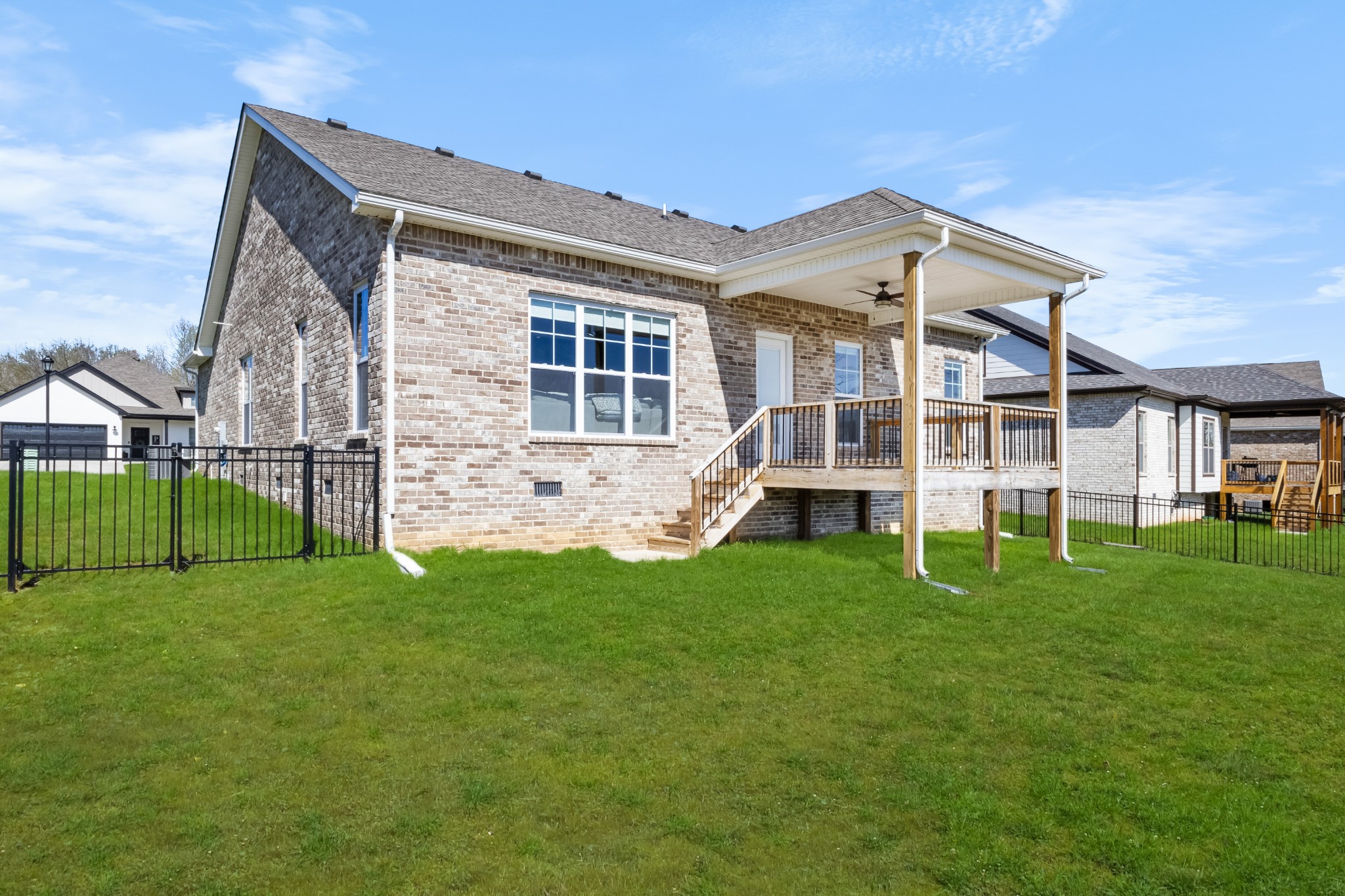 Clarksville, Tennessee 37043, United States, 3 Bedrooms Bedrooms, ,2 BathroomsBathrooms,Residential,Active,104420