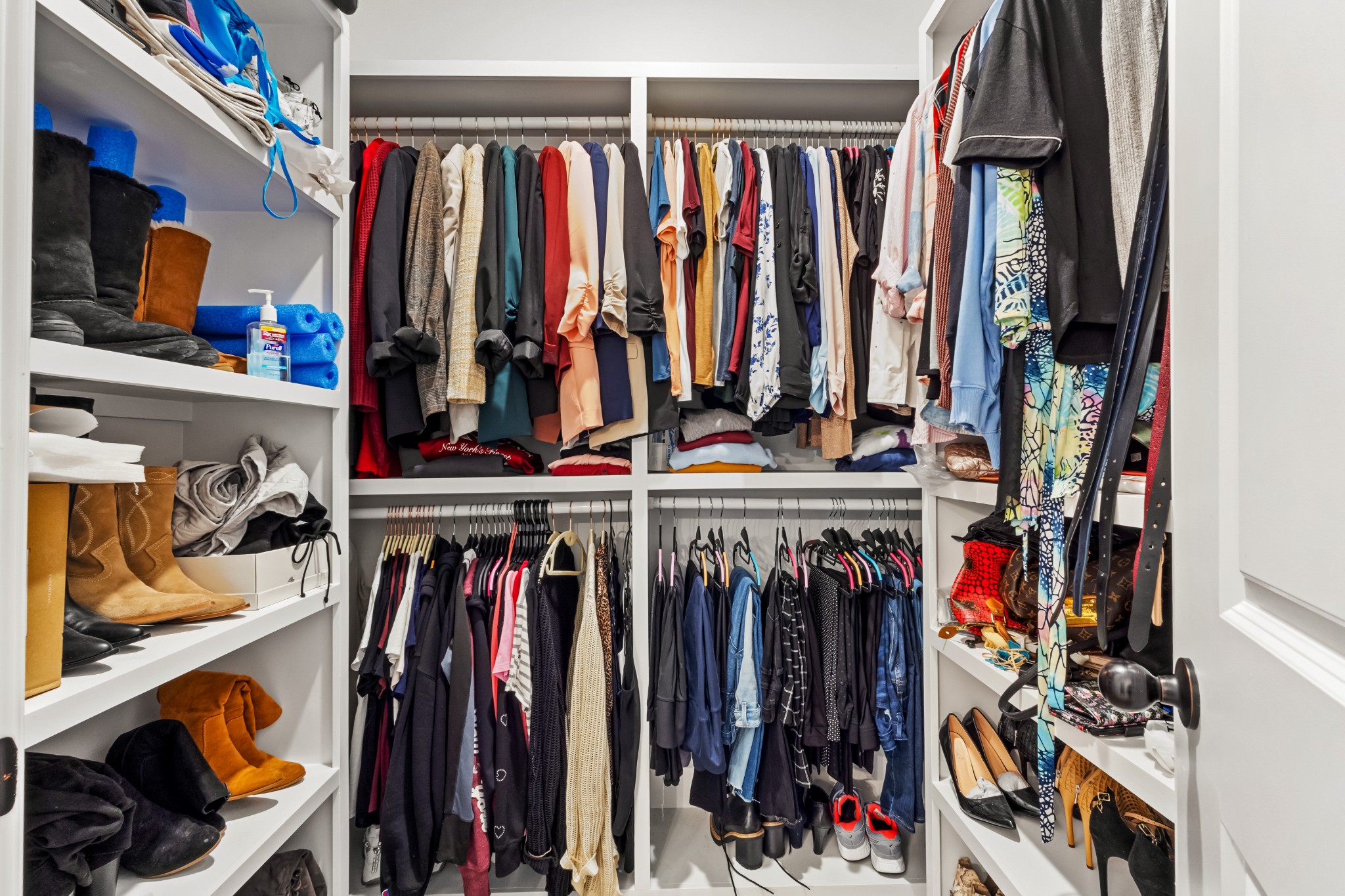 Clarksville, Tennessee 37043, United States, 3 Bedrooms Bedrooms, ,2 BathroomsBathrooms,Residential,Active,104420