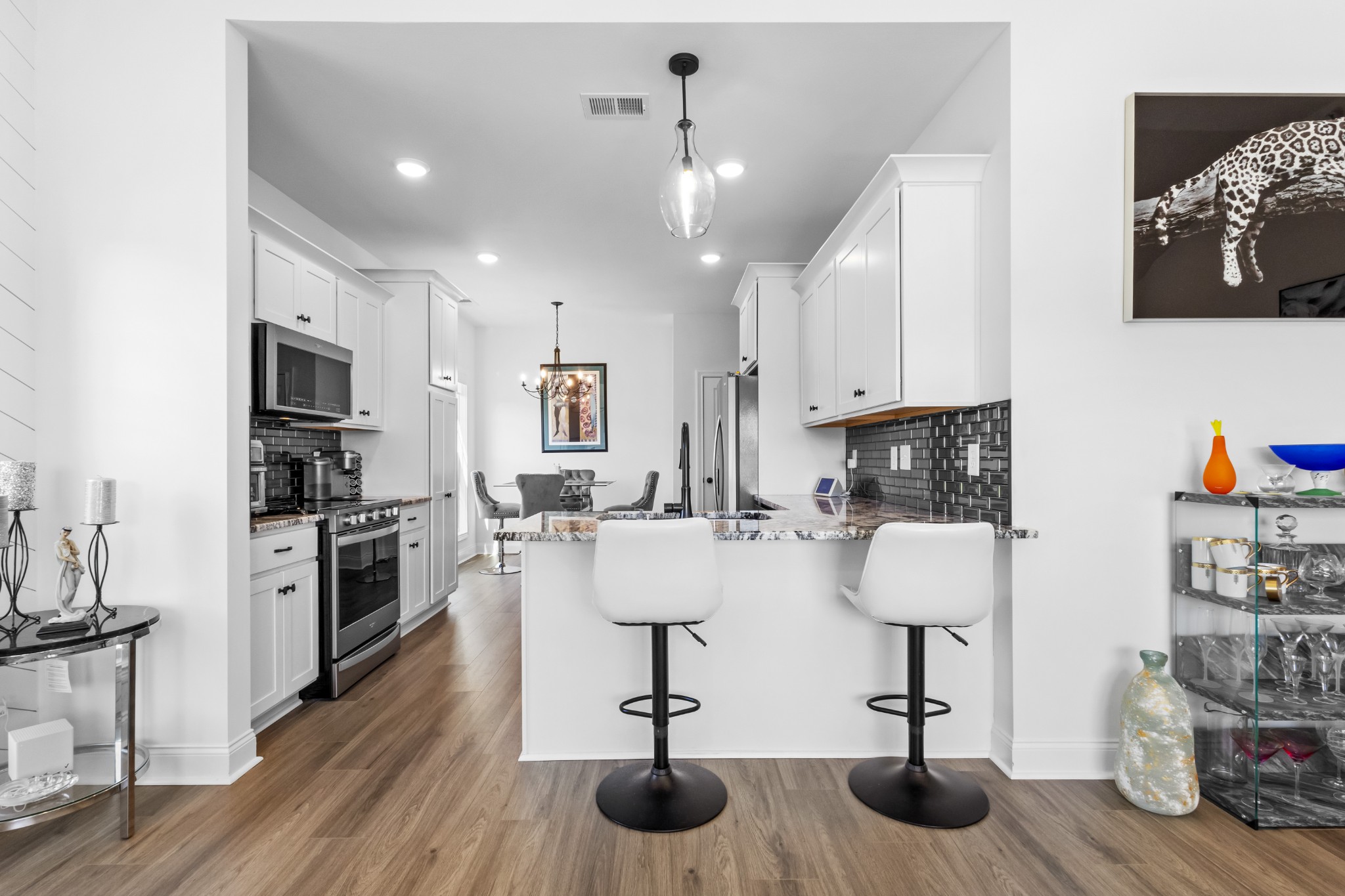 Clarksville, Tennessee 37043, United States, 3 Bedrooms Bedrooms, ,2 BathroomsBathrooms,Residential,Active,104420