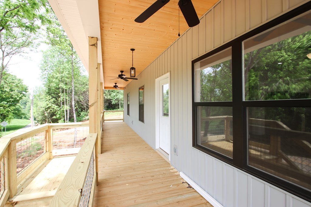 70 River Oaks Dr