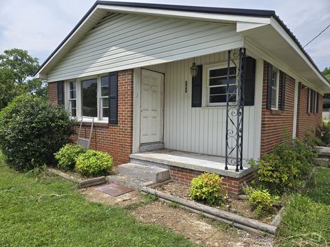 307 E Commerce St Waverly TN 37185