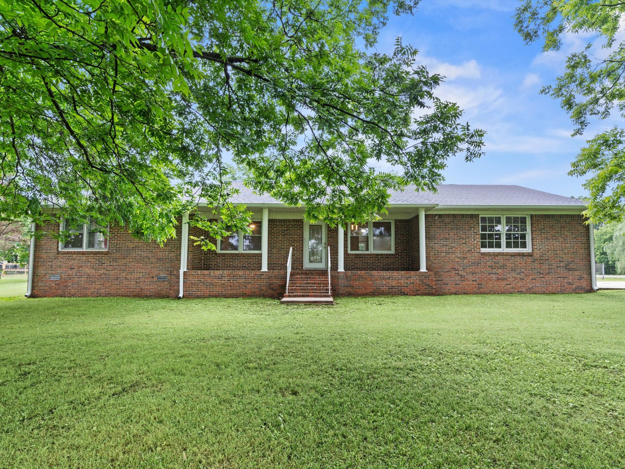 16 Patrick Rd S