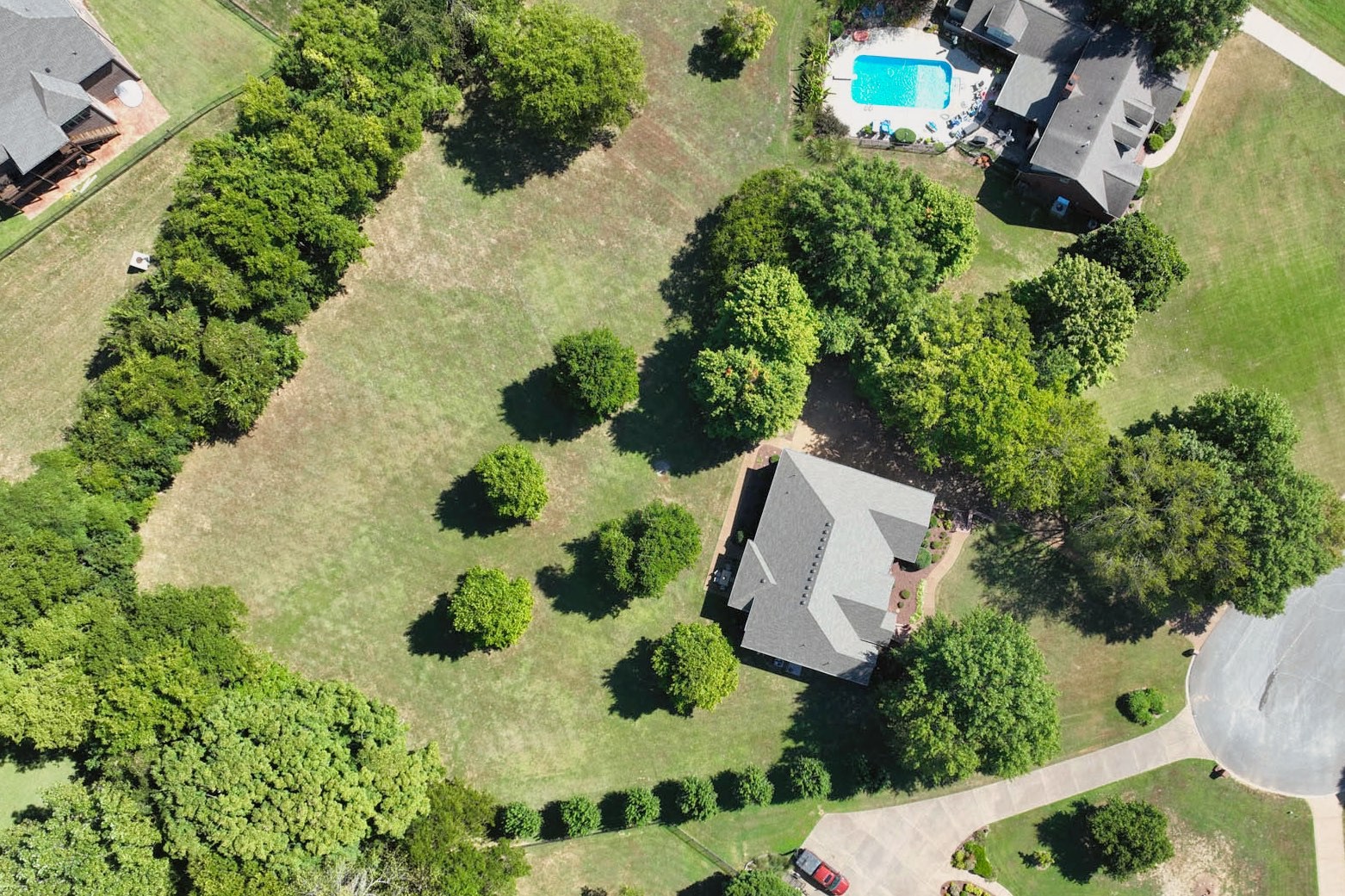 1002 The Hollows Ct W