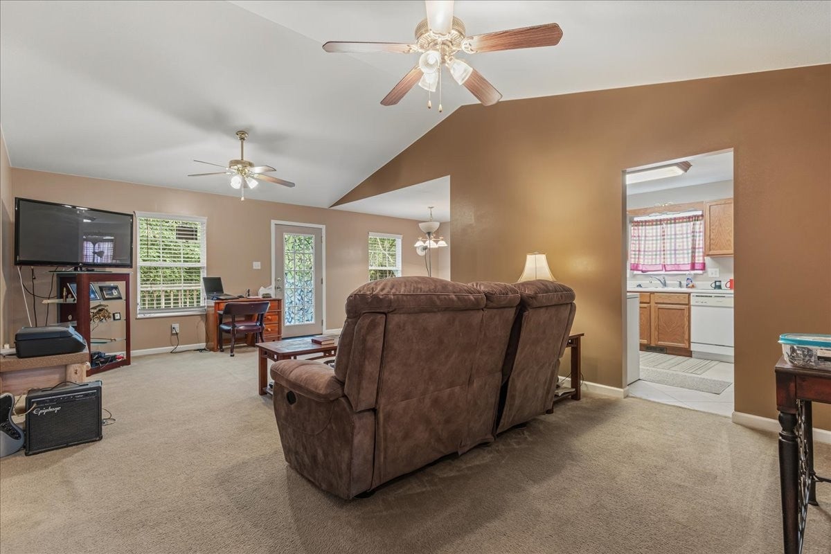 2912 Windsock Ln