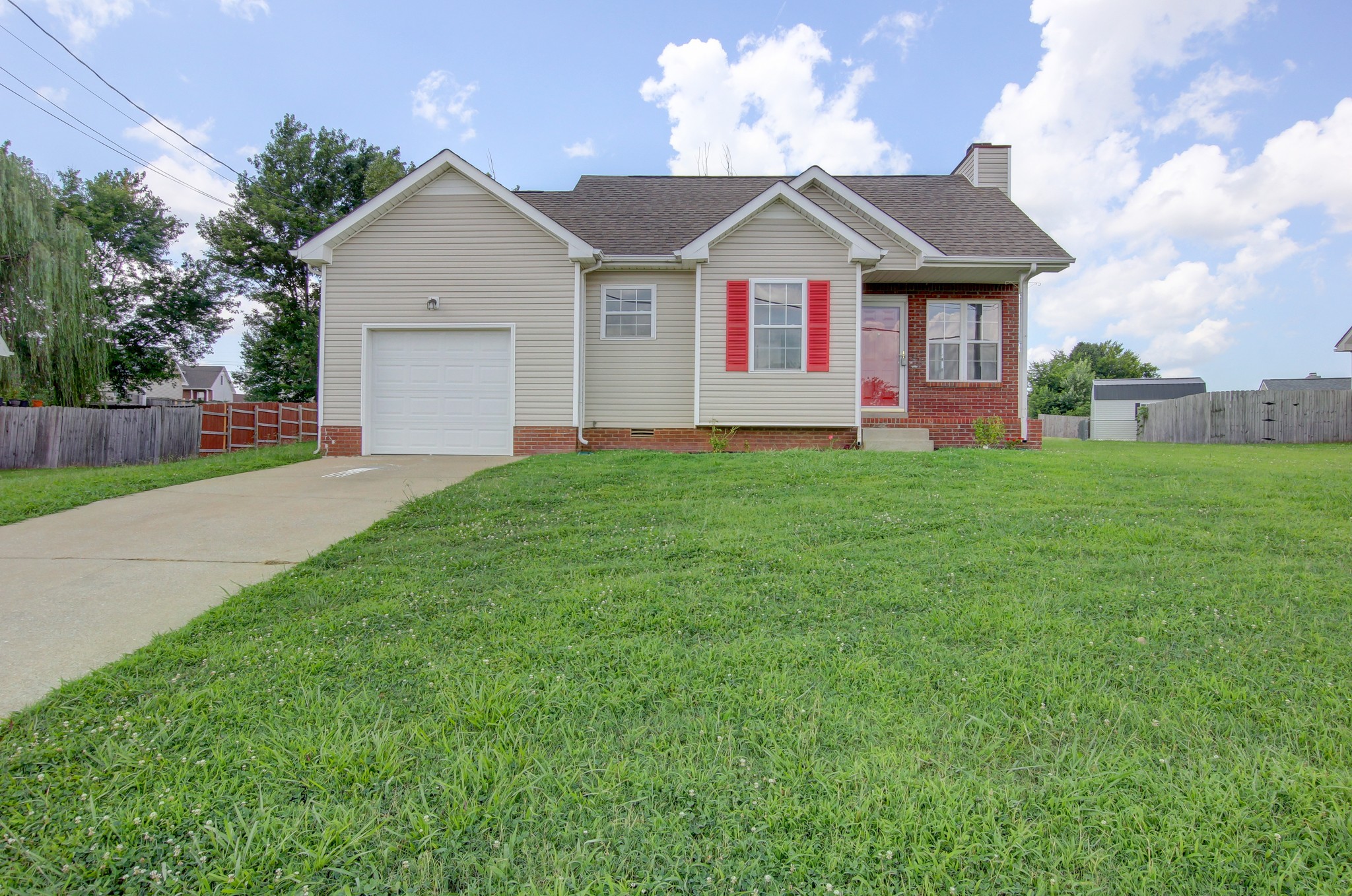 1317 Venessa Dr