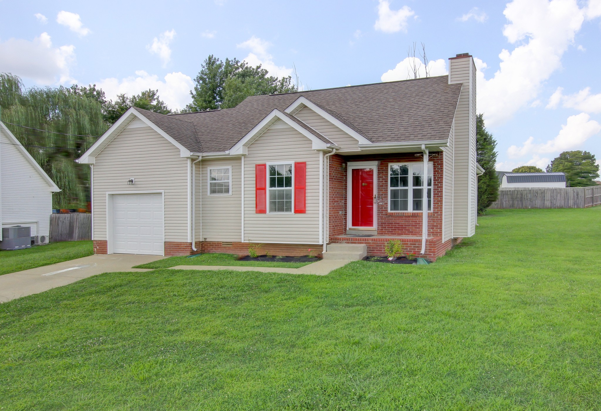 1317 Venessa Dr
