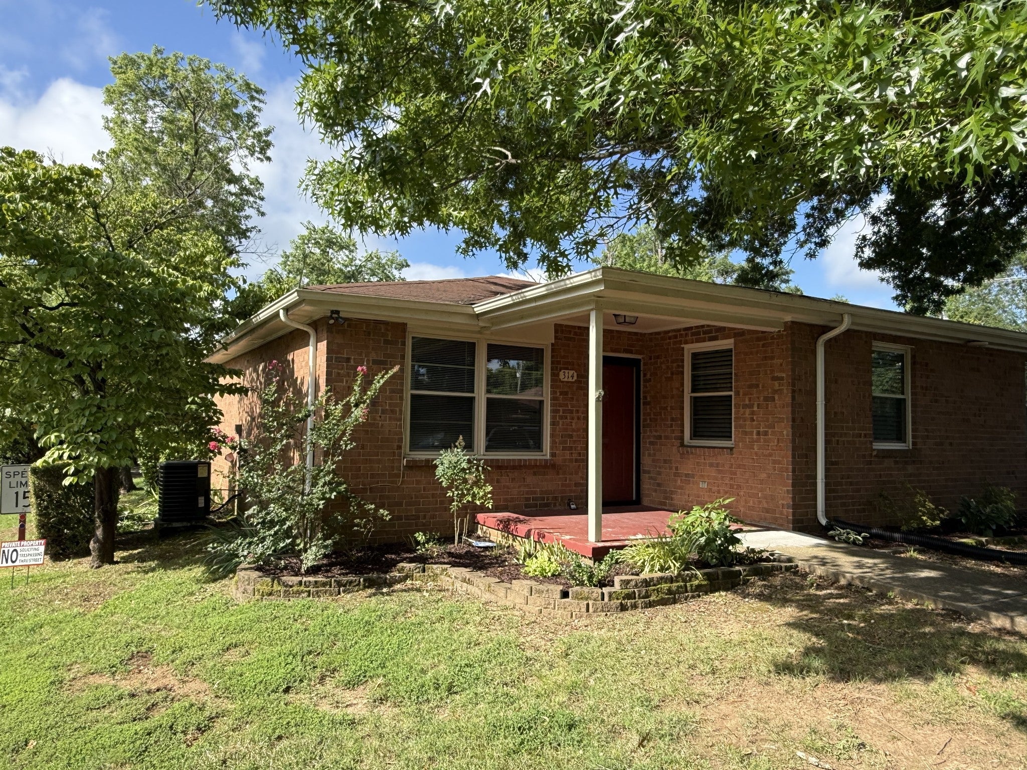 2-bed condo for sale in Nashville, TN 37221, 314 Deer Lake Dr 314 Deer Lake Dr, Nashville TN 37221 2-bed condo, photo 2 of 14