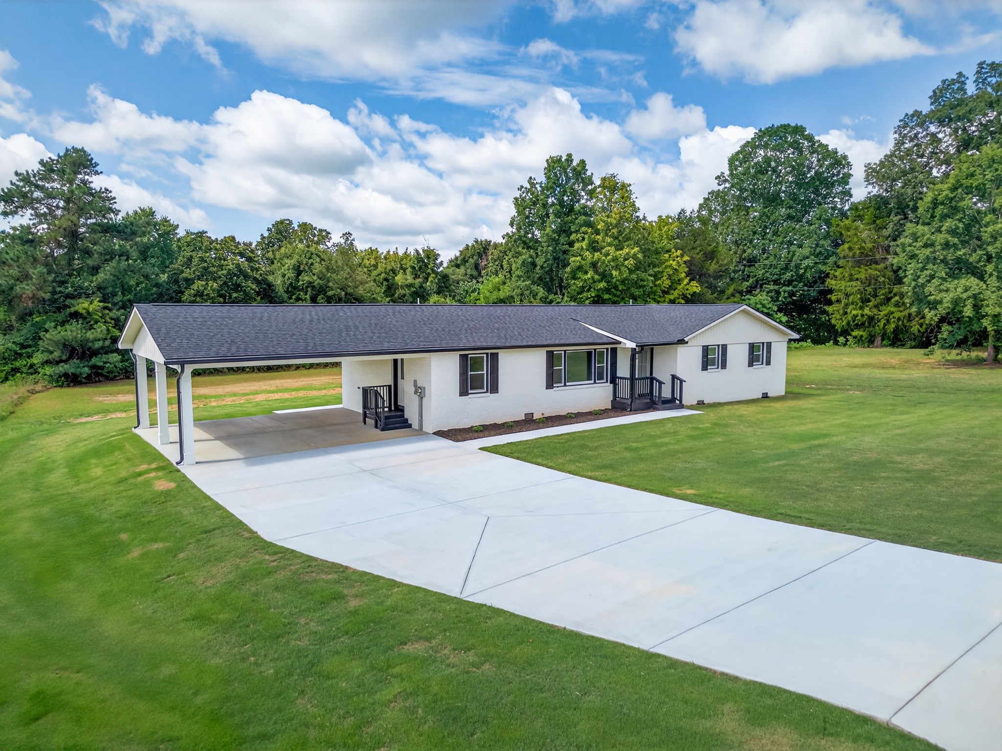 14 Simmons Cir