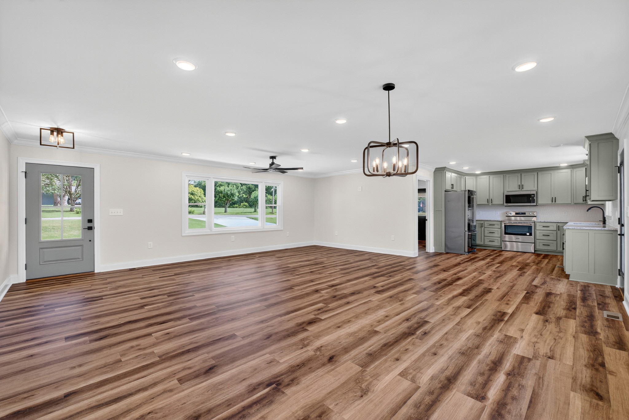 14 Simmons Cir