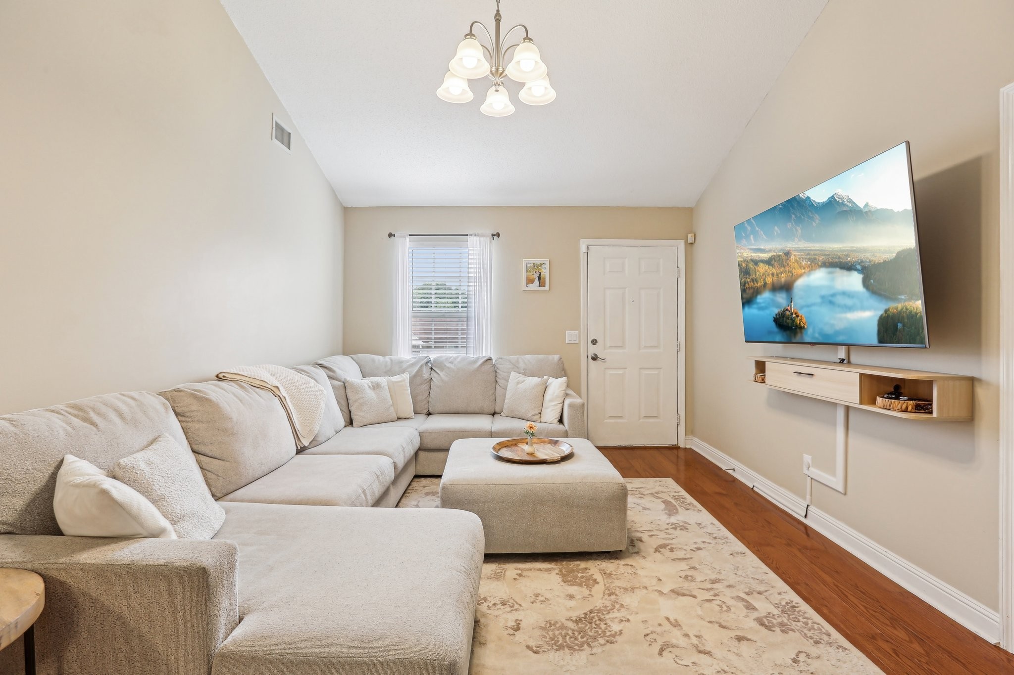 3408 Bruner Ct