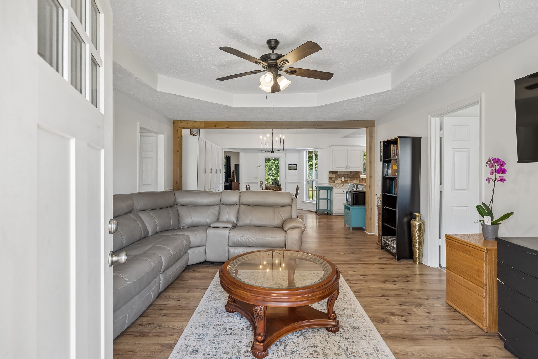 115 Robert Ave