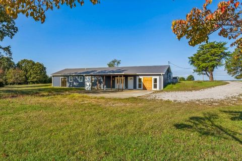 10112 Old Highway 46 Bon Aqua TN 37025